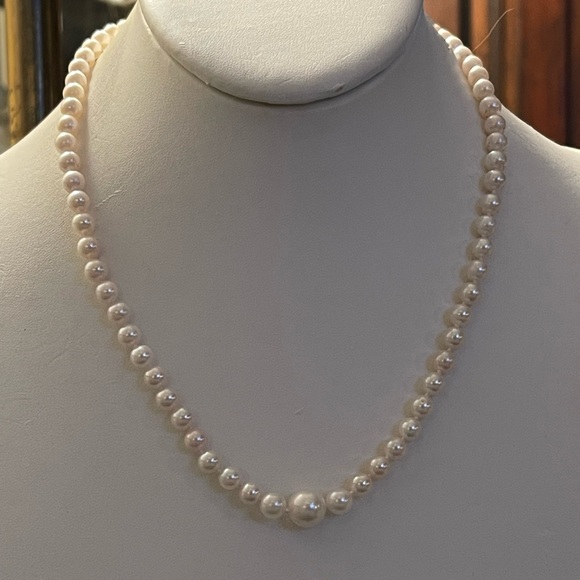 14K solid gold high quality cultured round freshwater pearl necklace - Picture 3 of 9